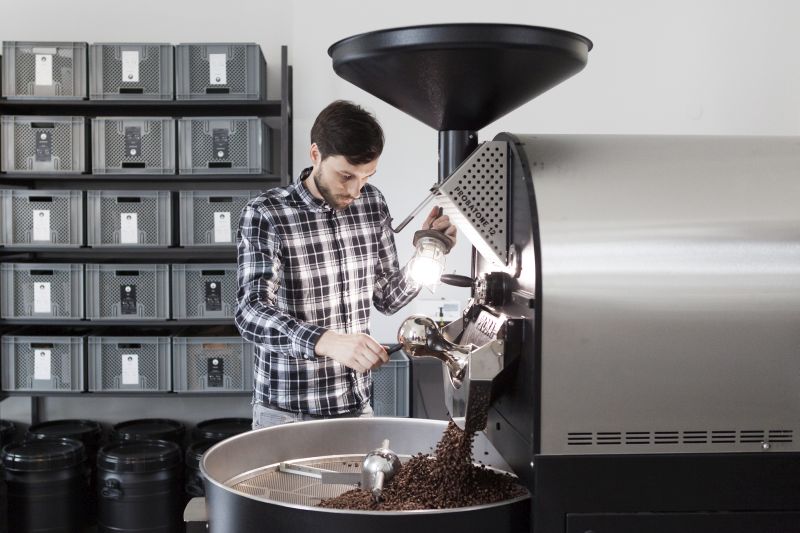 Kaffeeröstung im Café Neues Schwarz