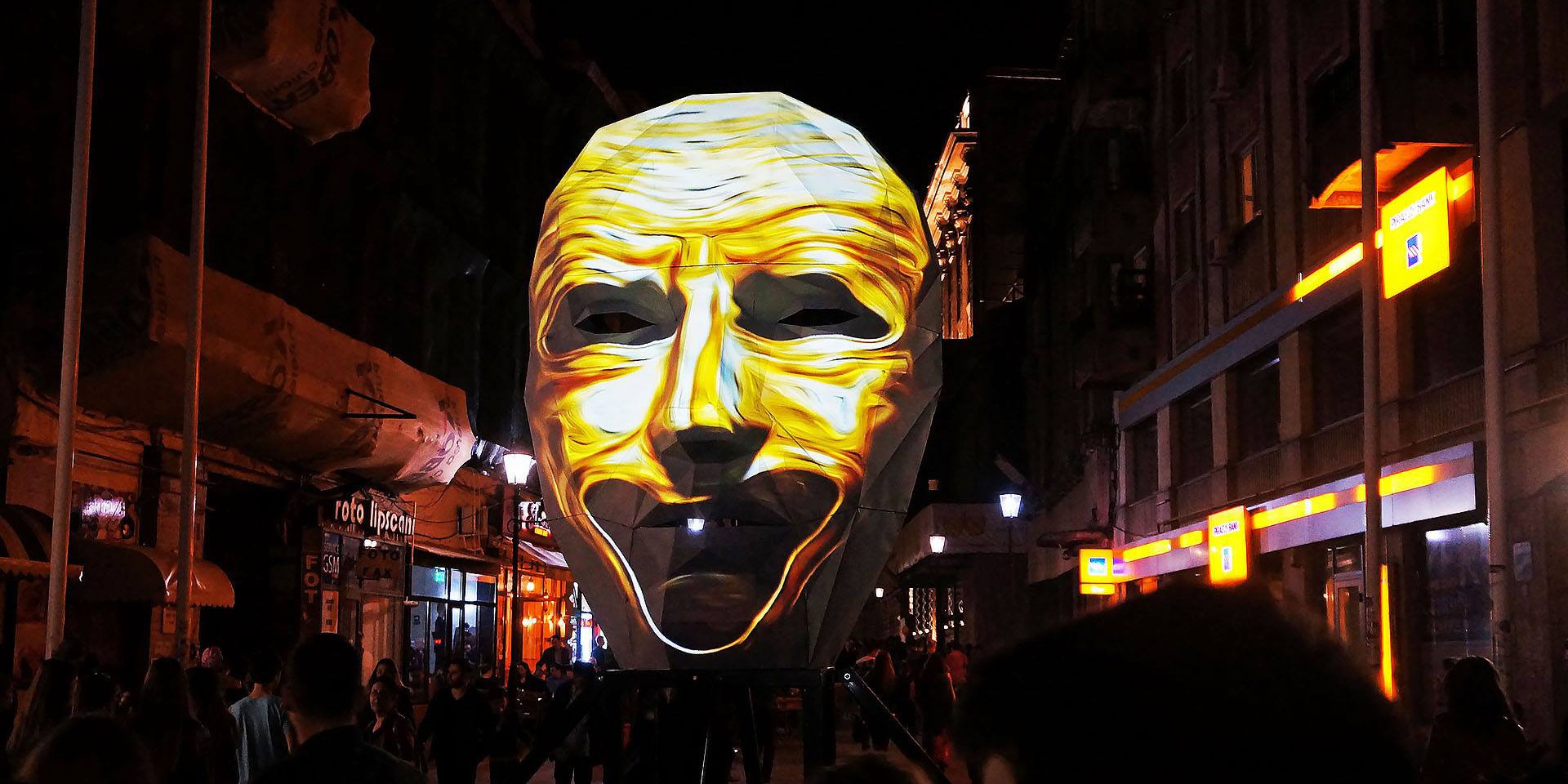 Lichtinstallation Facelessmen