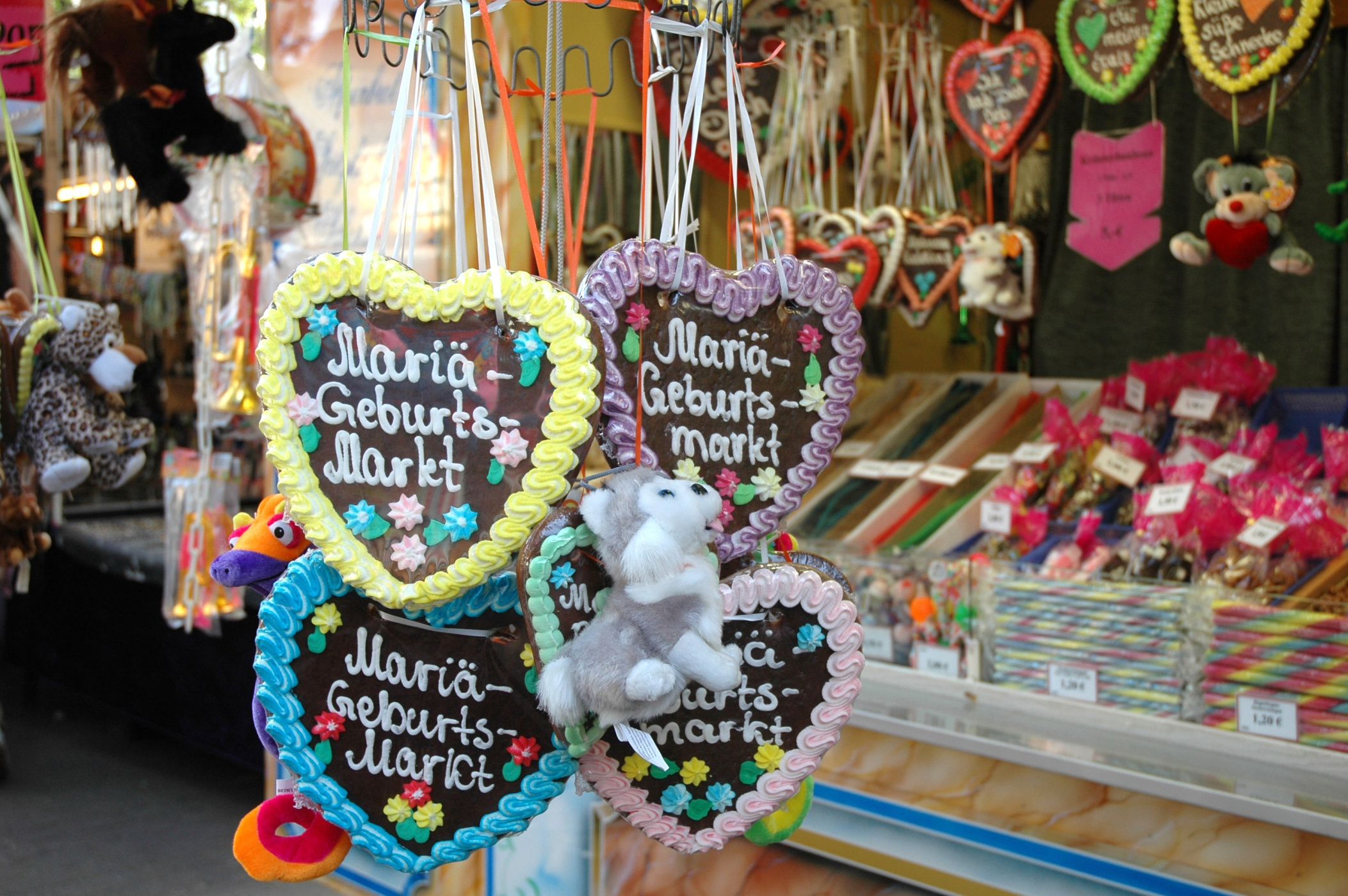 Lebkuchenherzen mit der Aufschrift Mariä-Geburts-Markt in Telgte, NRW