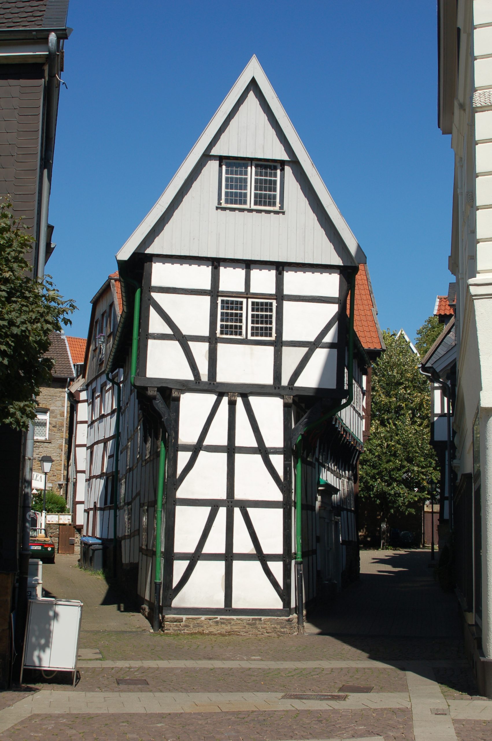 blick auf das bügeleisenhaus